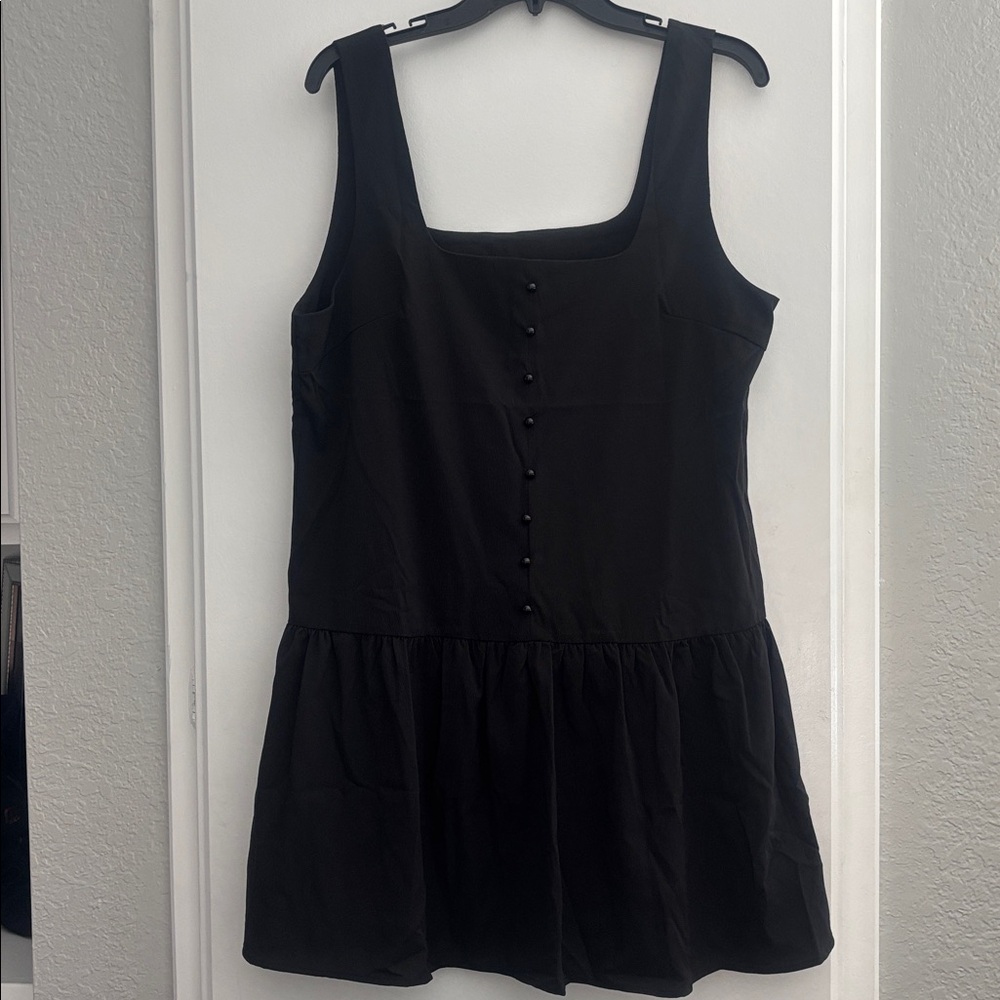 Black Sleeveless Feux Button-Front Dress